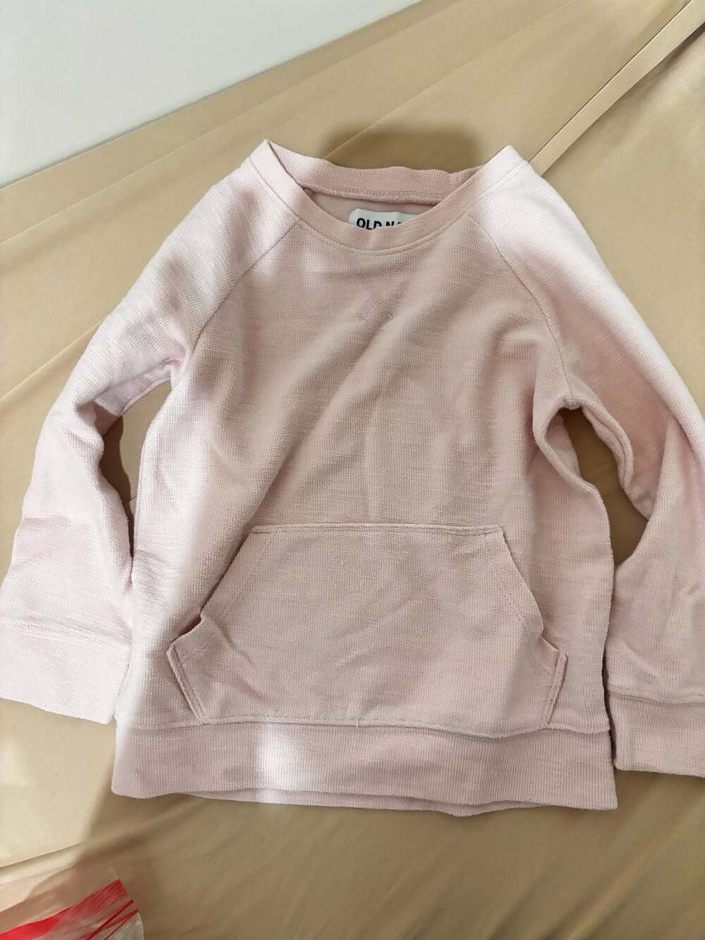 Old Navy Long Sleeve Pocket Sweatshirt Size 4T Pink